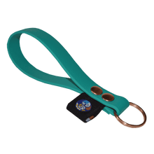 Cargar imagen en el visor de la galería, Llavero Tail Link - Aqua - Tail Society