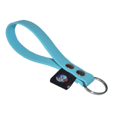Cargar imagen en el visor de la galería, Llavero Tail Link - Azul Claro - Tail Society