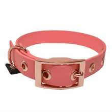 Cargar imagen en el visor de la galería, Tail Collar Prestige - Rosa Coral - Tail Society