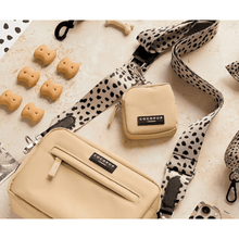 Cargar imagen en el visor de la galería, Bolsa Colgante tipo Pouch para Treats - Cocopup London