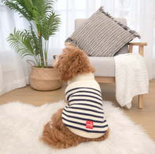 Cargar imagen en el visor de la galería, Sweater &quot;Stripe Cardigan&quot; para mascota - Louie Living
